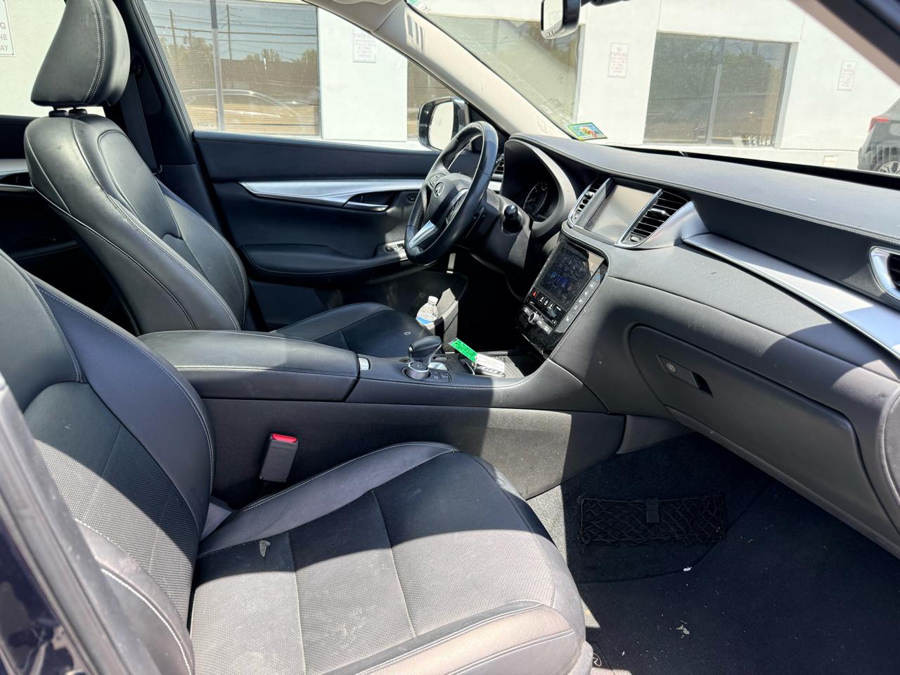 Infiniti QX50 ESSENTIAL AWD 2019