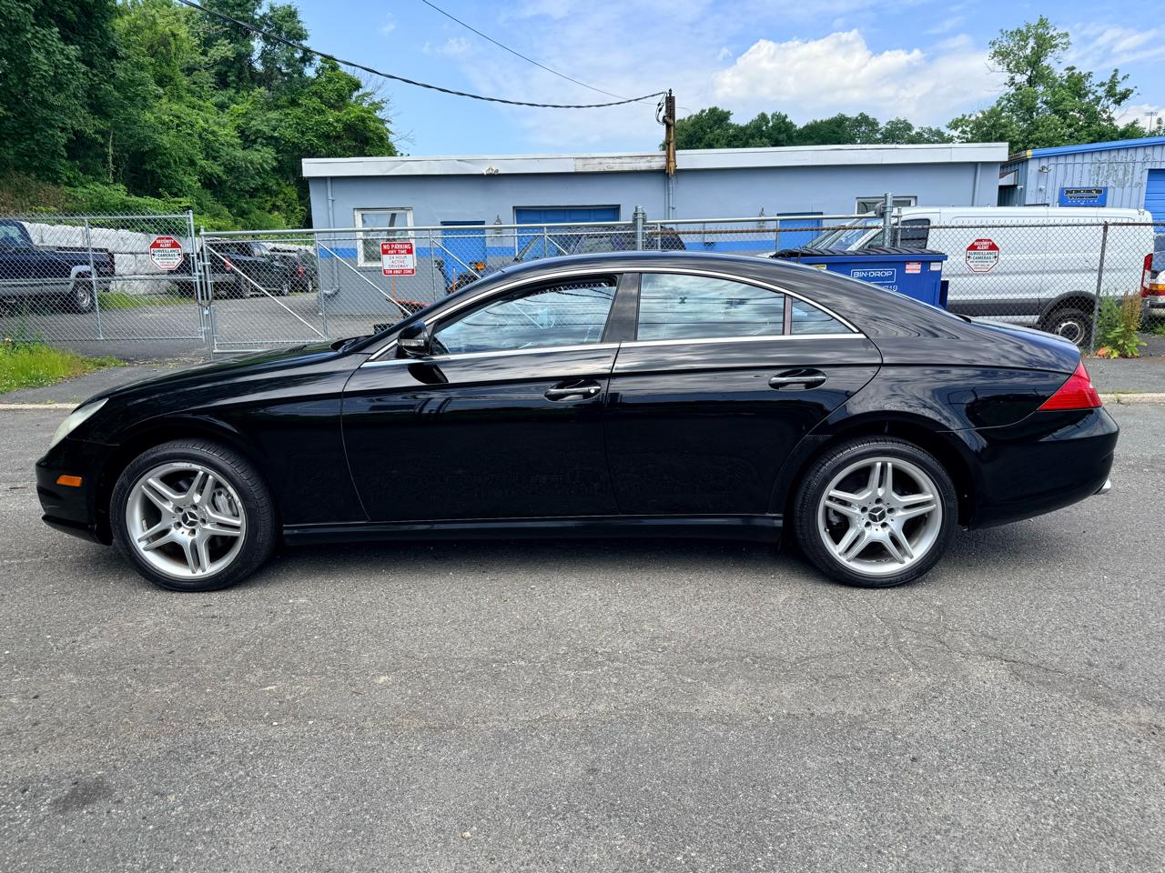 Mercedes-Benz CLS-Class 4dr Sdn 5.0L 2006