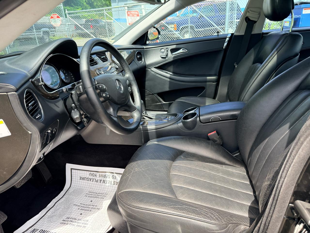 Mercedes-Benz CLS-Class 4dr Sdn 5.0L 2006