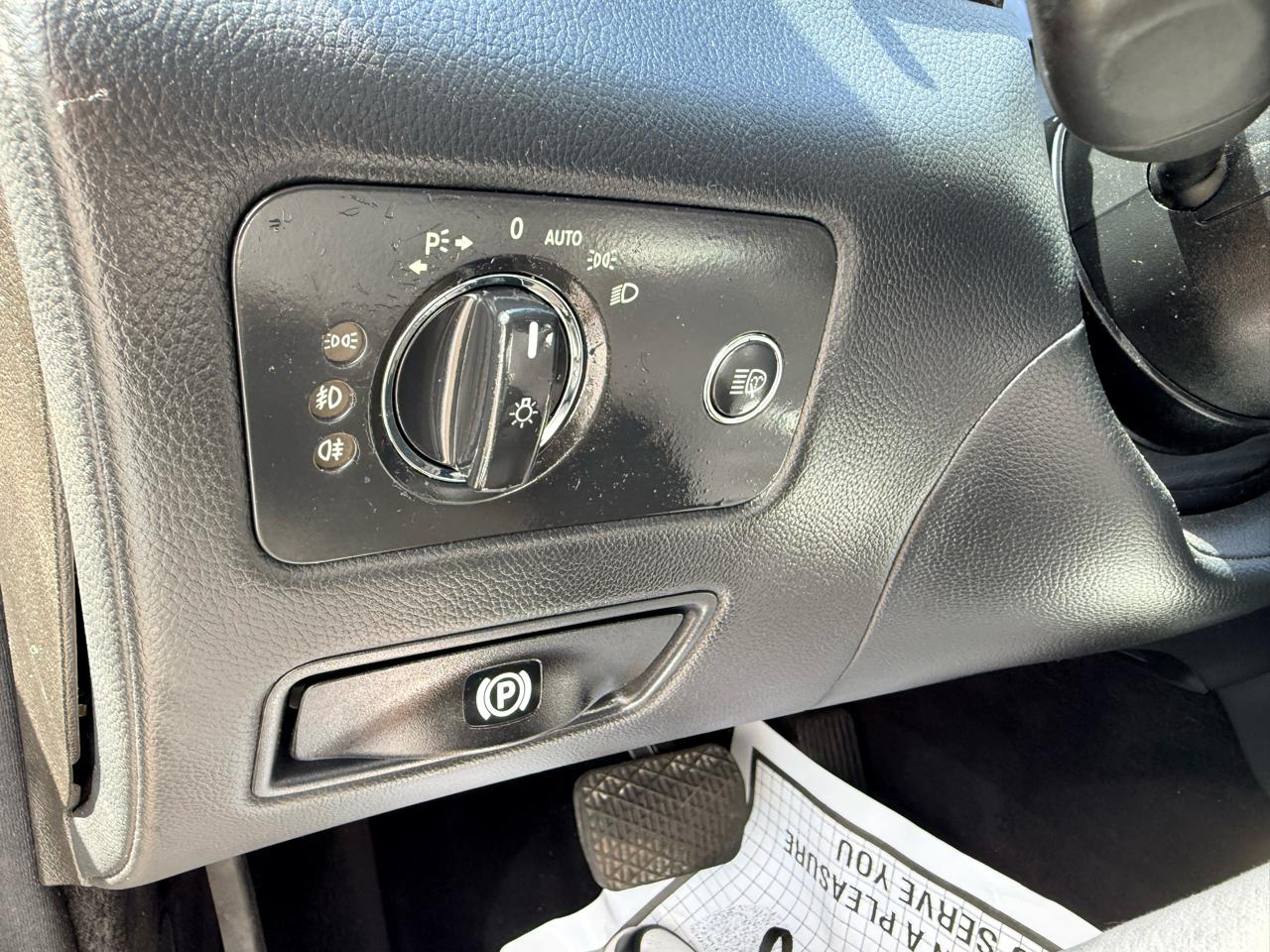 Mercedes-Benz CLS-Class 4dr Sdn 5.0L 2006