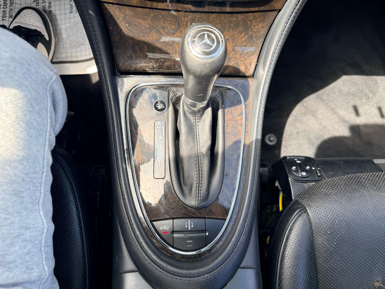 Mercedes-Benz CLS-Class 4dr Sdn 5.0L 2006
