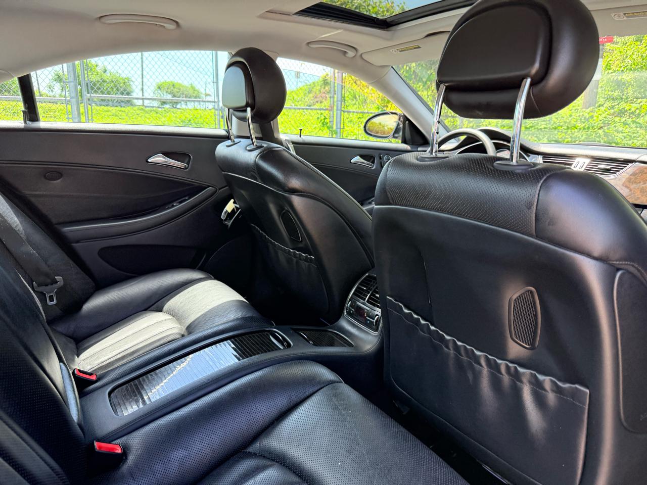 Mercedes-Benz CLS-Class 4dr Sdn 5.0L 2006