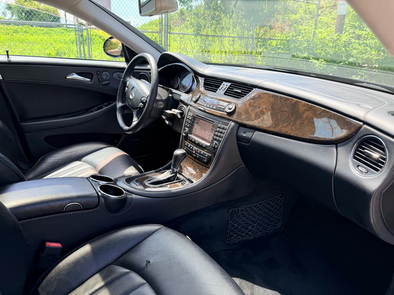 Mercedes-Benz CLS-Class 4dr Sdn 5.0L 2006