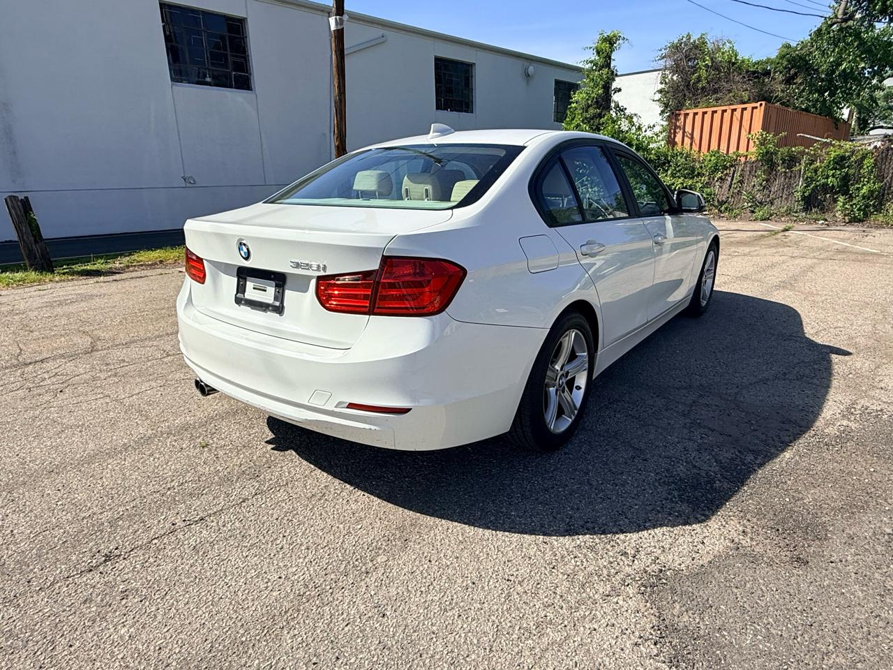 BMW 3 Series 4dr Sdn 328i RWD South Africa 2015