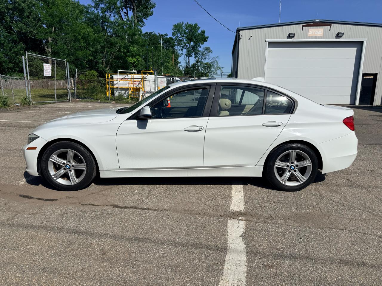 BMW 3 Series 4dr Sdn 328i RWD South Africa 2015