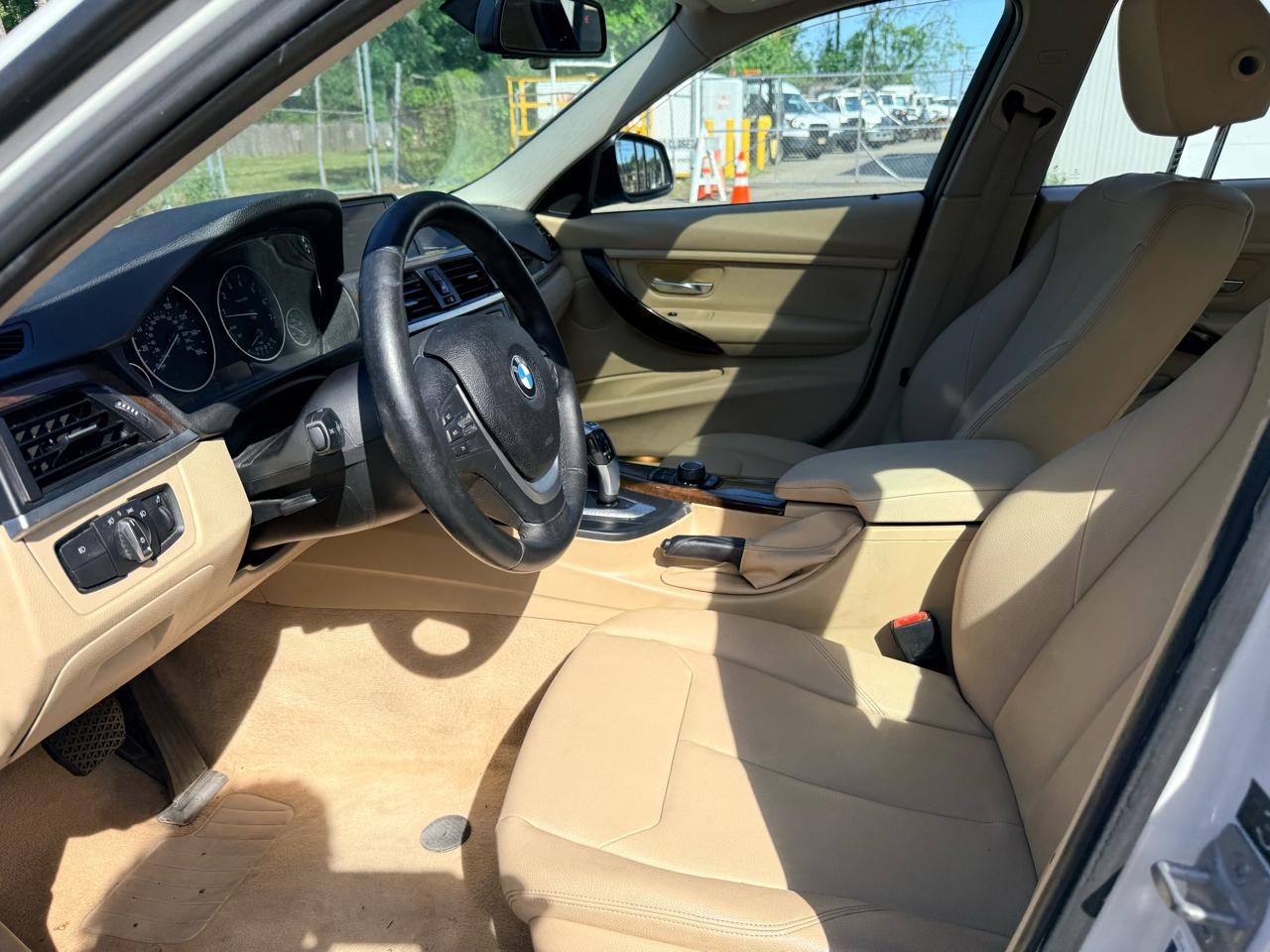 BMW 3 Series 4dr Sdn 328i RWD South Africa 2015