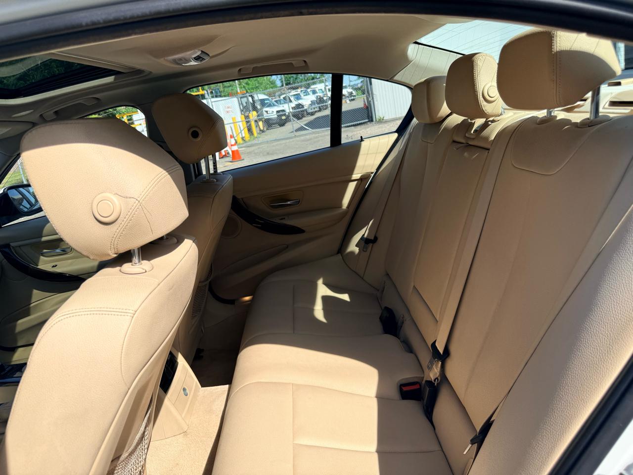 BMW 3 Series 4dr Sdn 328i RWD South Africa 2015