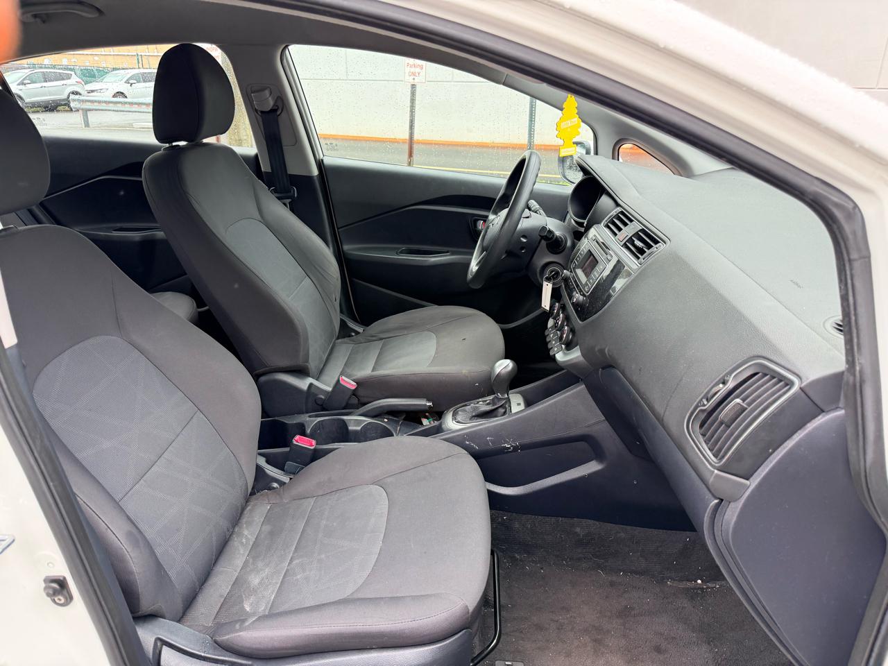 Kia Rio 4dr Sdn Auto LX 2016