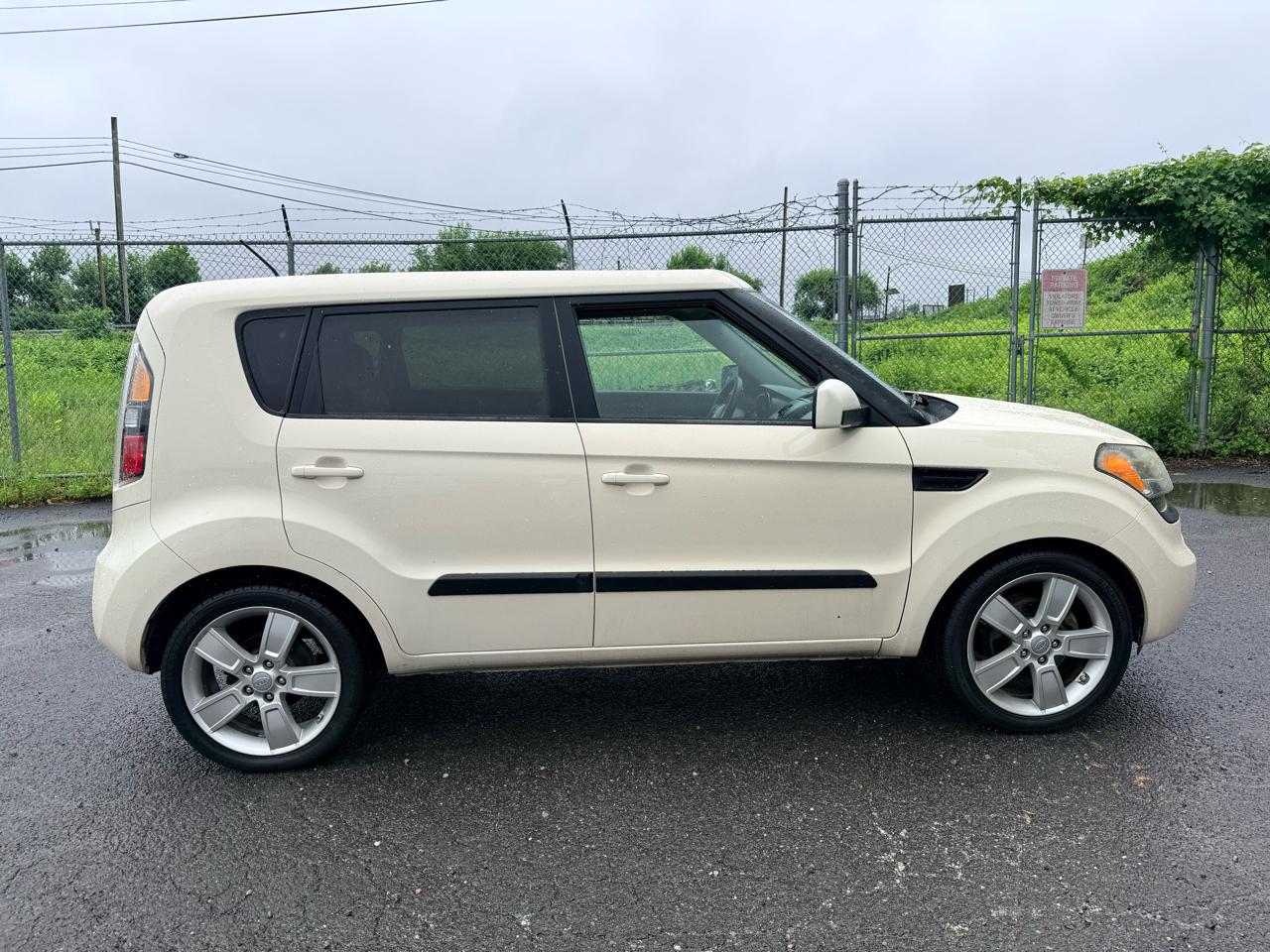Kia Soul 5dr Wgn Auto ! 2011