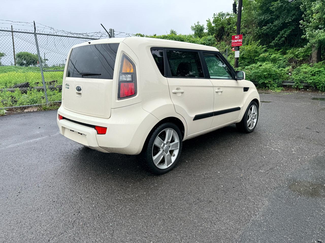 Kia Soul 5dr Wgn Auto ! 2011
