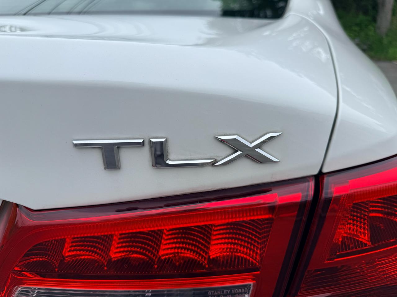 Acura TLX 2.4L FWD 2018
