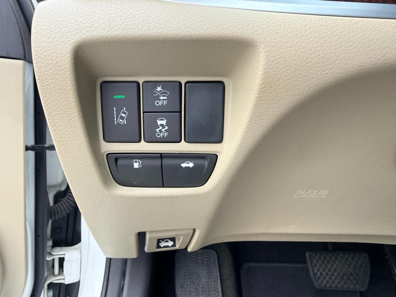 Acura TLX 2.4L FWD 2018
