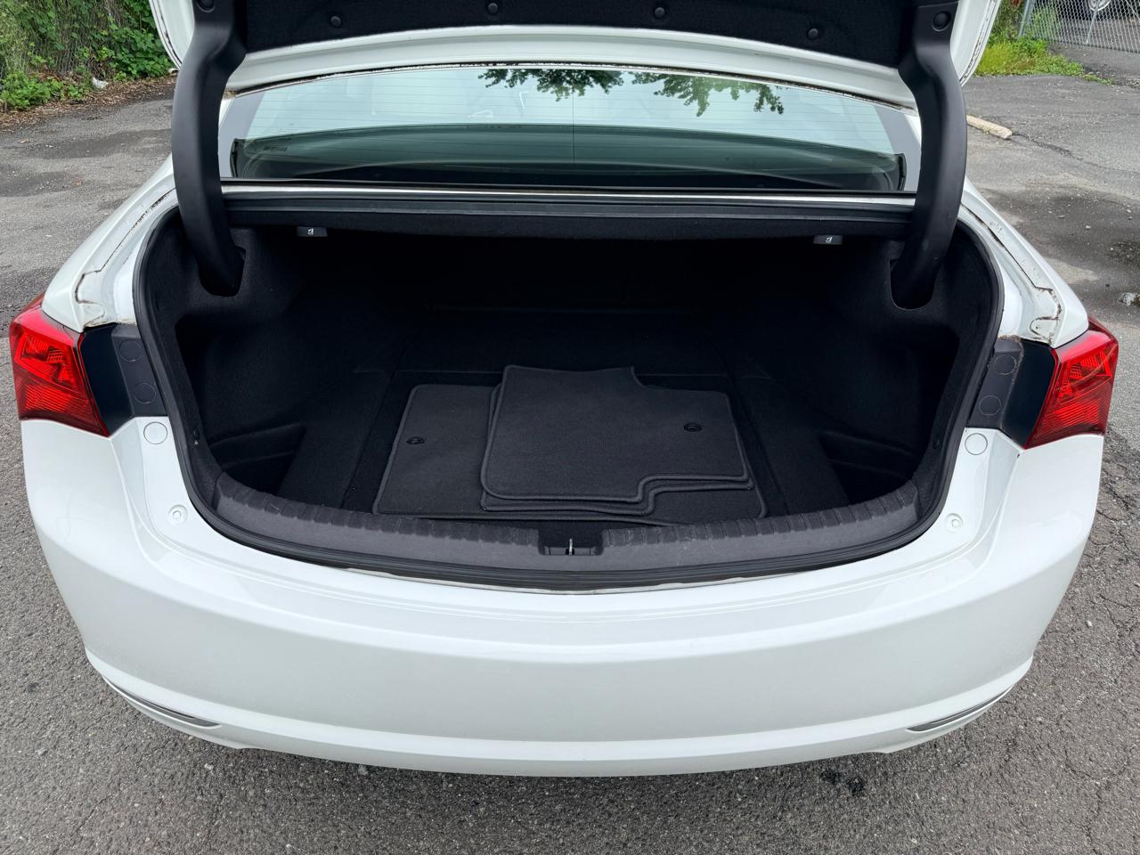 Acura TLX 2.4L FWD 2018