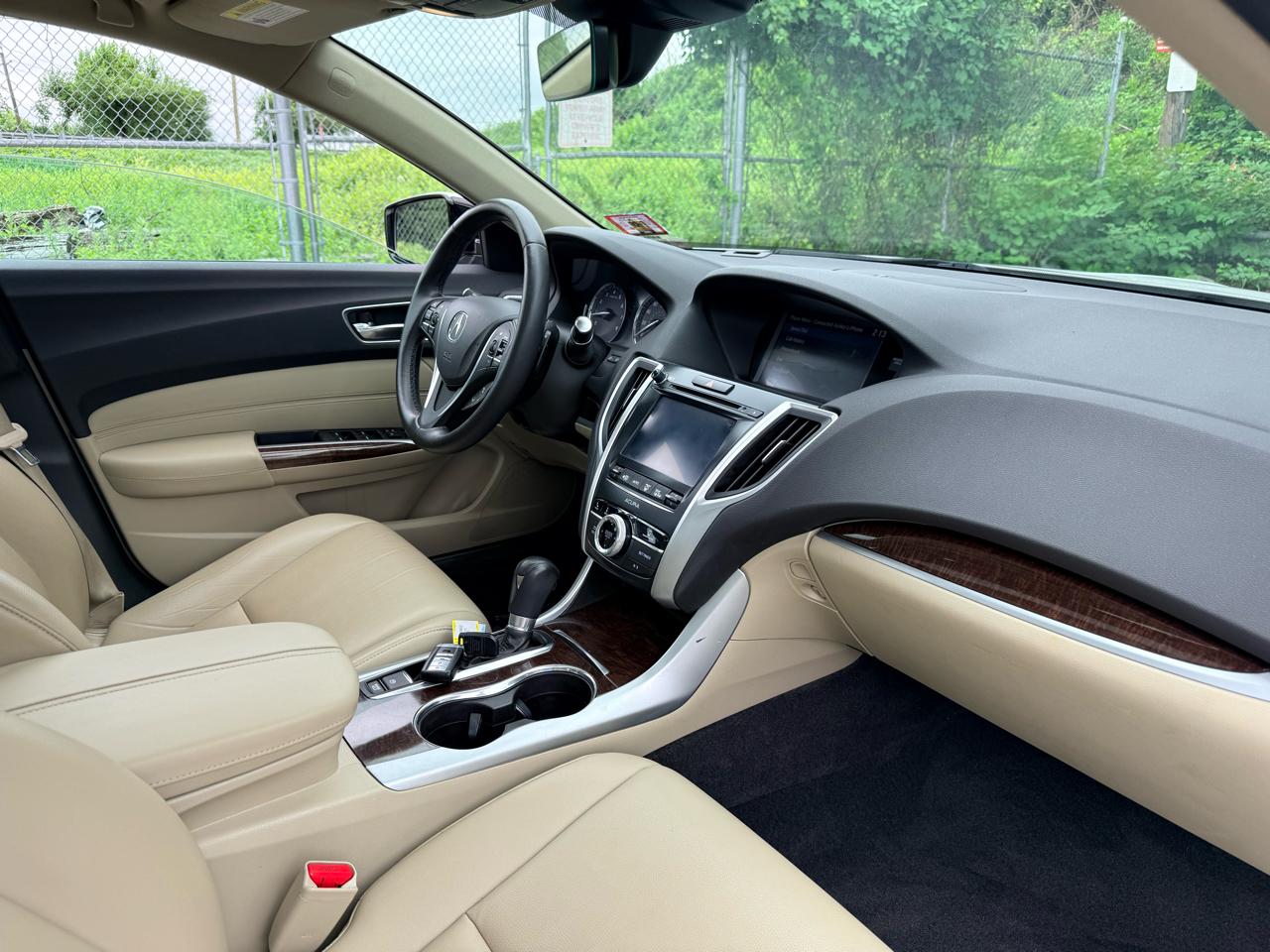 Acura TLX 2.4L FWD 2018