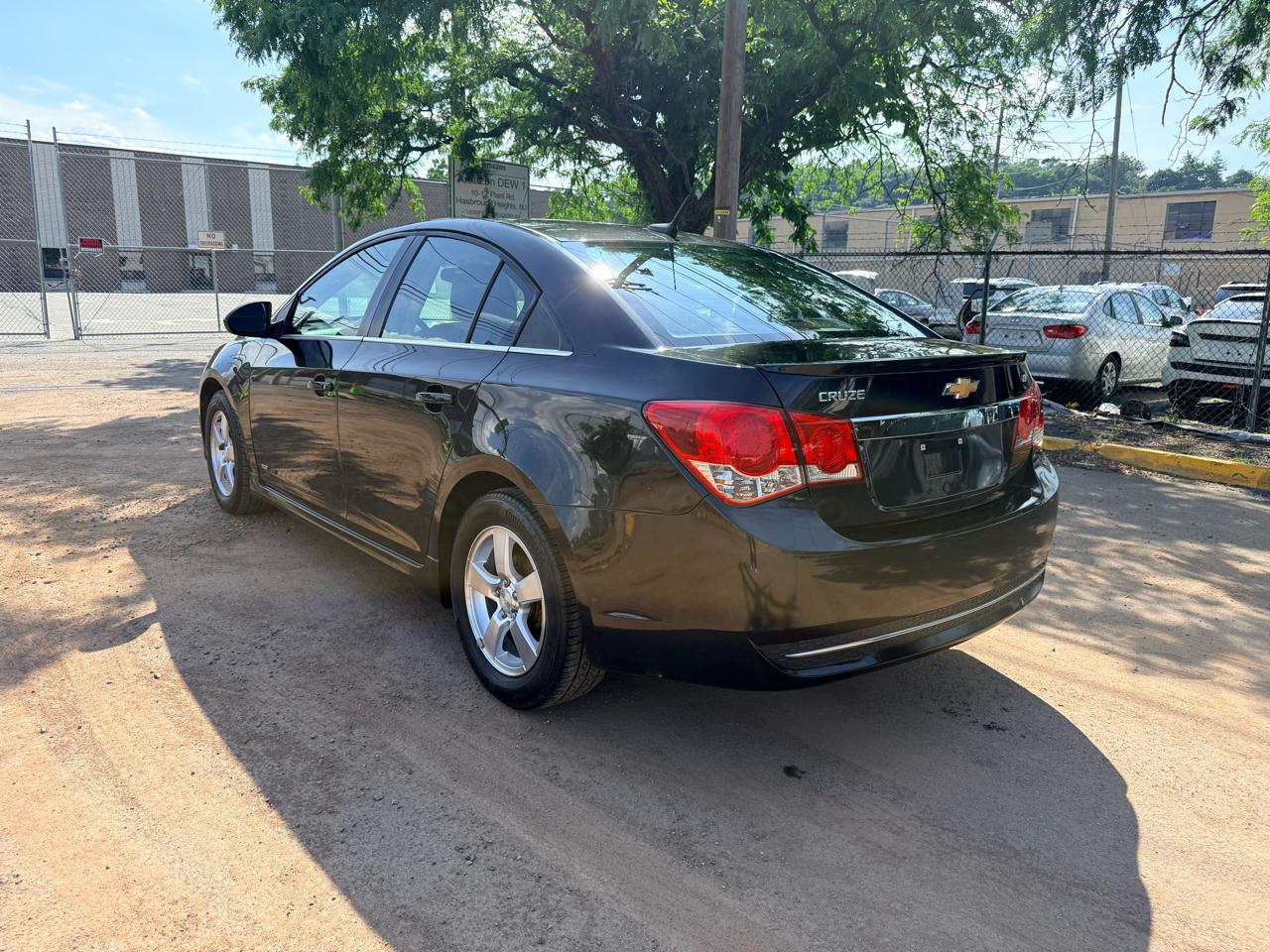 Chevrolet Cruze 4dr Sdn LT w/1LT 2012