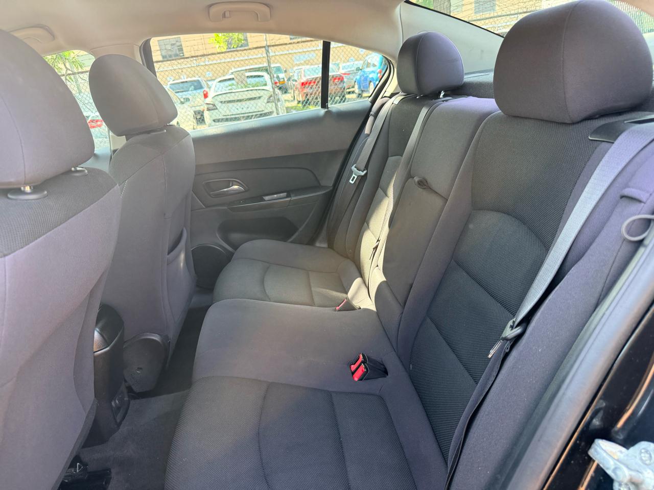 Chevrolet Cruze 4dr Sdn LT w/1LT 2012