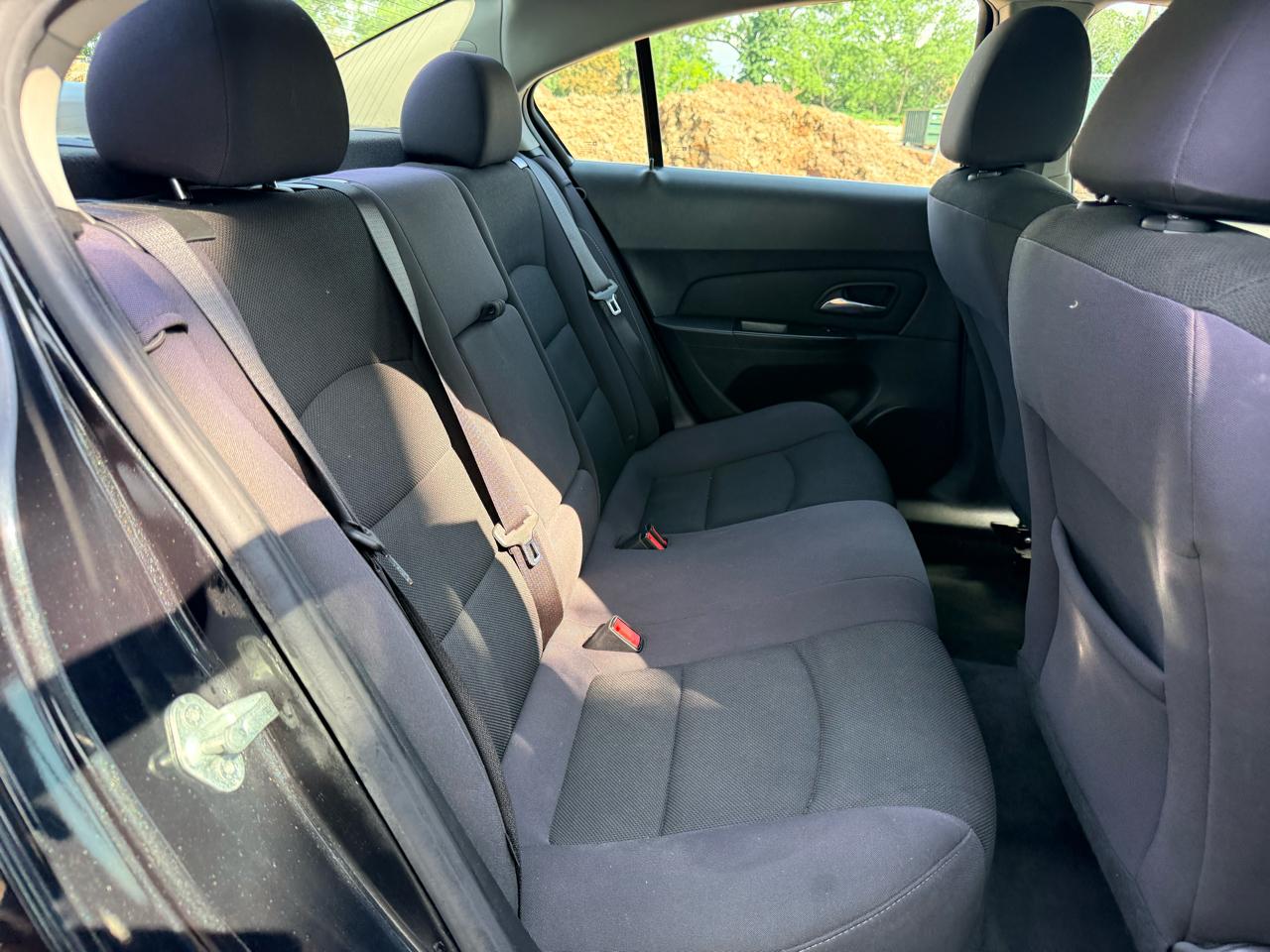 Chevrolet Cruze 4dr Sdn LT w/1LT 2012