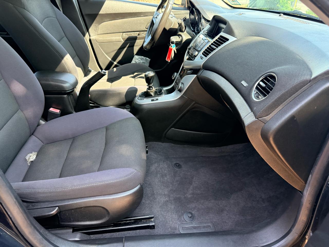 Chevrolet Cruze 4dr Sdn LT w/1LT 2012