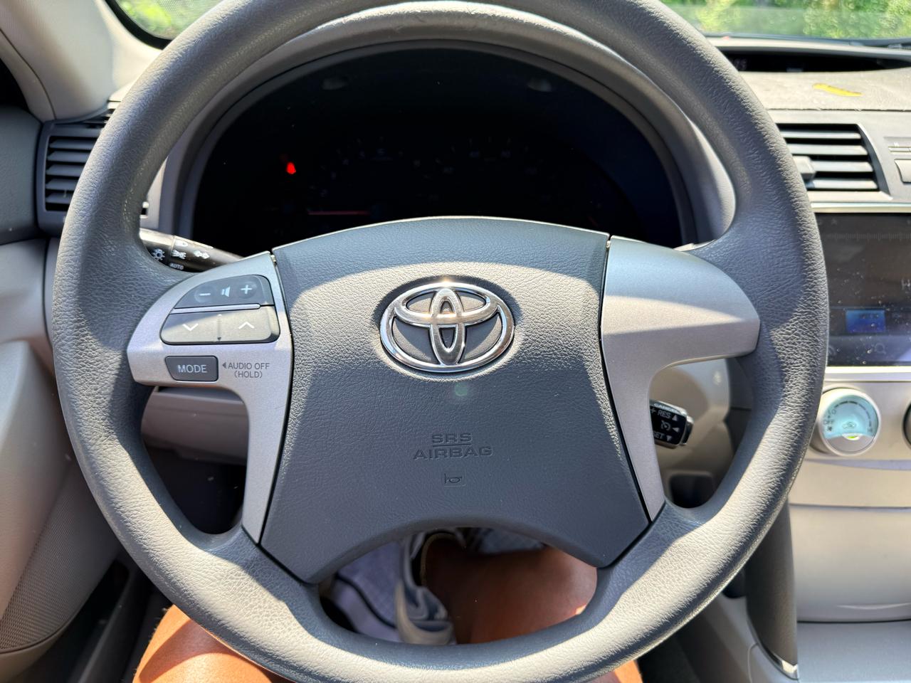 Toyota Camry 4dr Sdn I4 Auto XLE (Natl) 2007