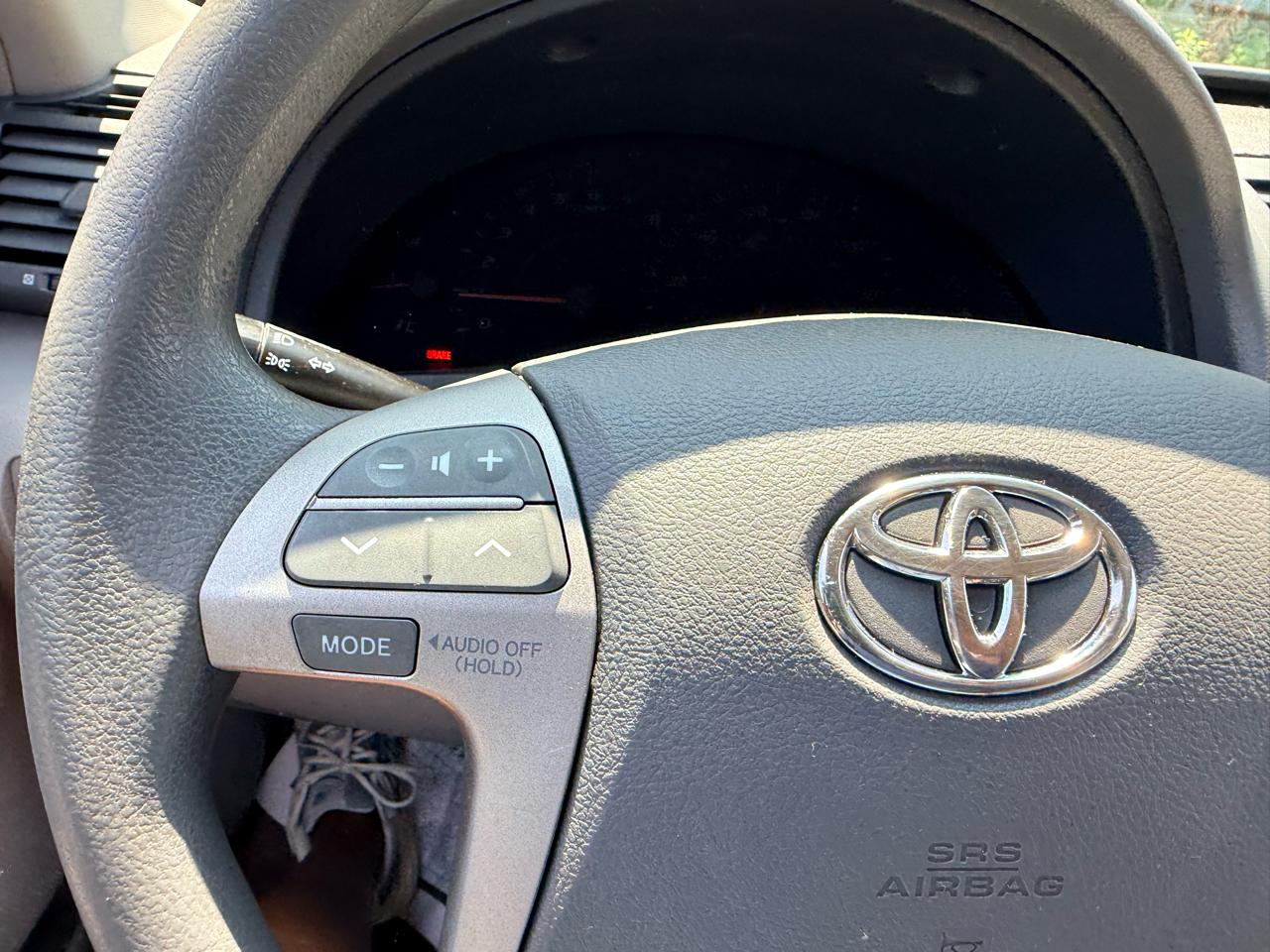 Toyota Camry 4dr Sdn I4 Auto XLE (Natl) 2007