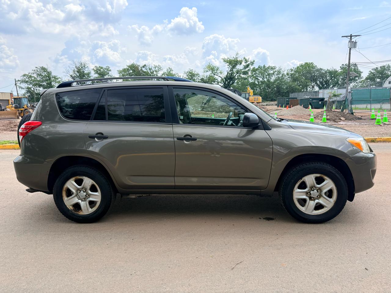 Toyota RAV4 4WD 4dr 4-cyl 4-Spd AT (Natl) 2009