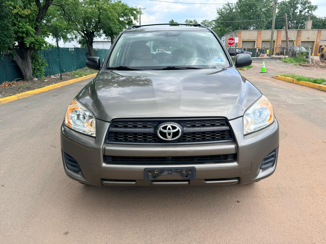 Toyota RAV4 4WD 4dr 4-cyl 4-Spd AT (Natl) 2009