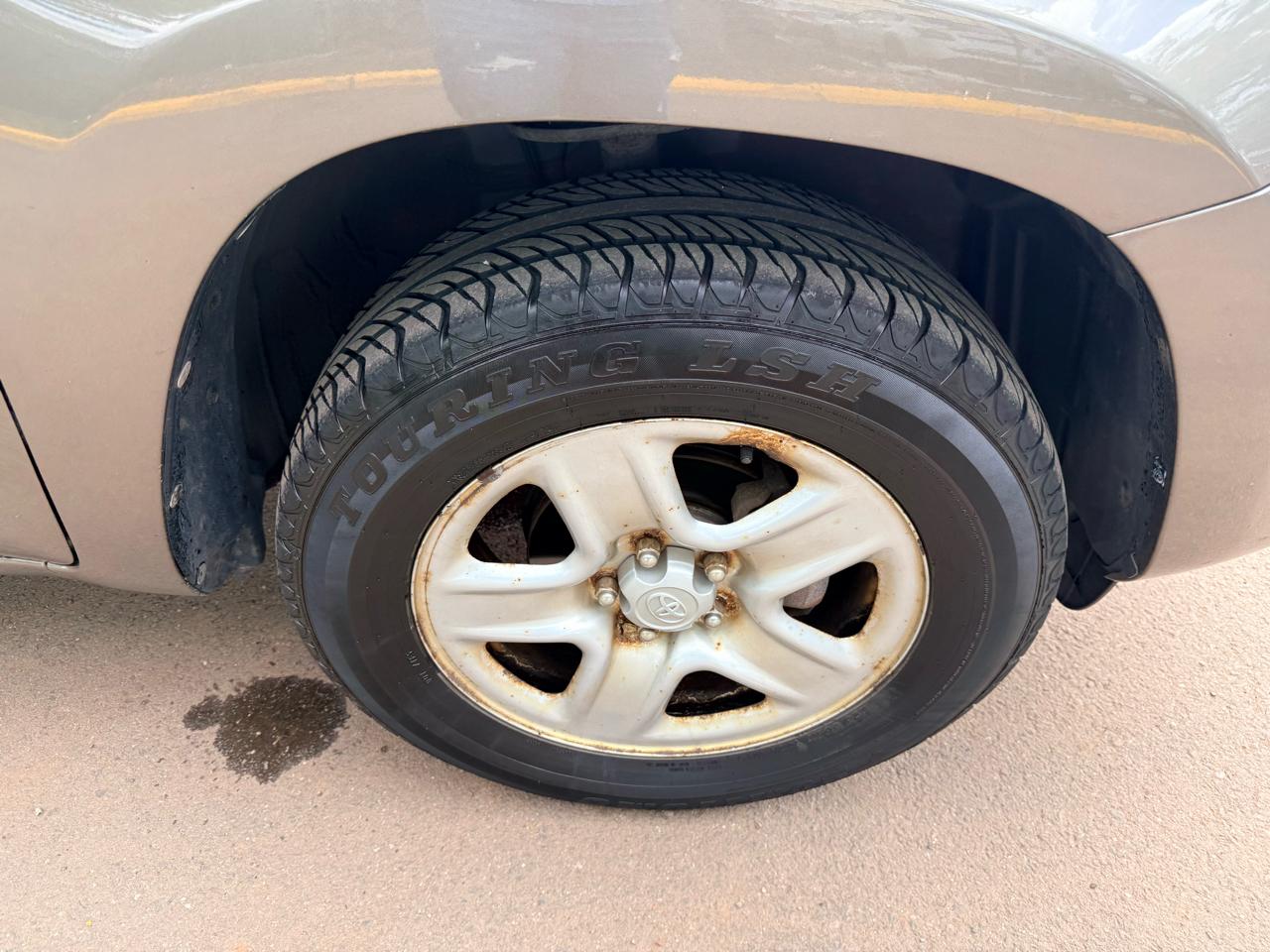 Toyota RAV4 4WD 4dr 4-cyl 4-Spd AT (Natl) 2009