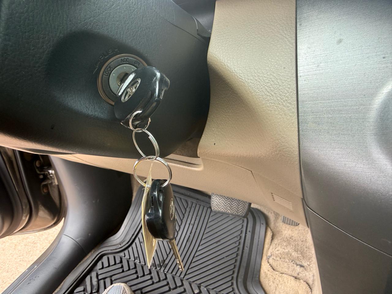 Toyota RAV4 4WD 4dr 4-cyl 4-Spd AT (Natl) 2009