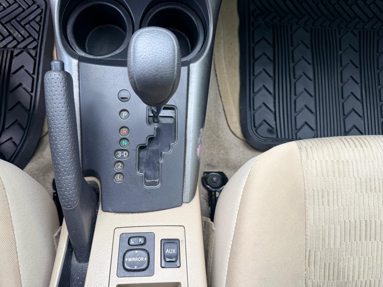 Toyota RAV4 4WD 4dr 4-cyl 4-Spd AT (Natl) 2009
