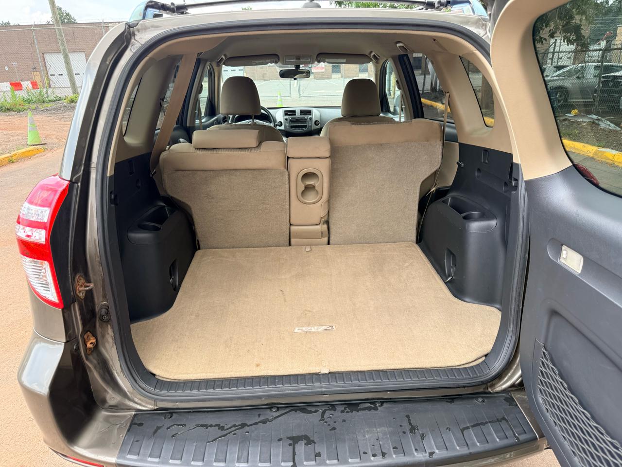 Toyota RAV4 4WD 4dr 4-cyl 4-Spd AT (Natl) 2009