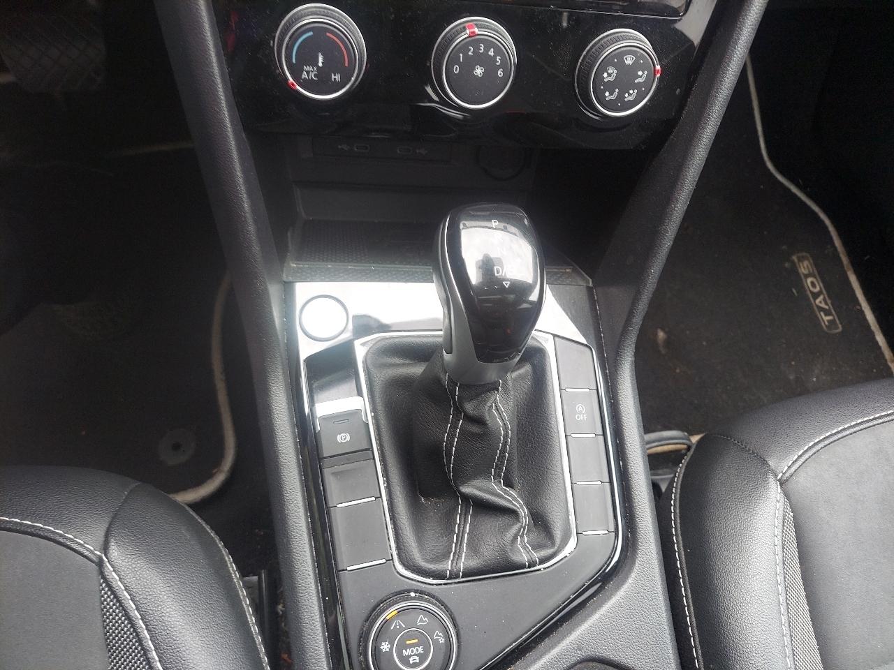 Volkswagen Taos SE 4MOTION *Ltd Avail* 2023