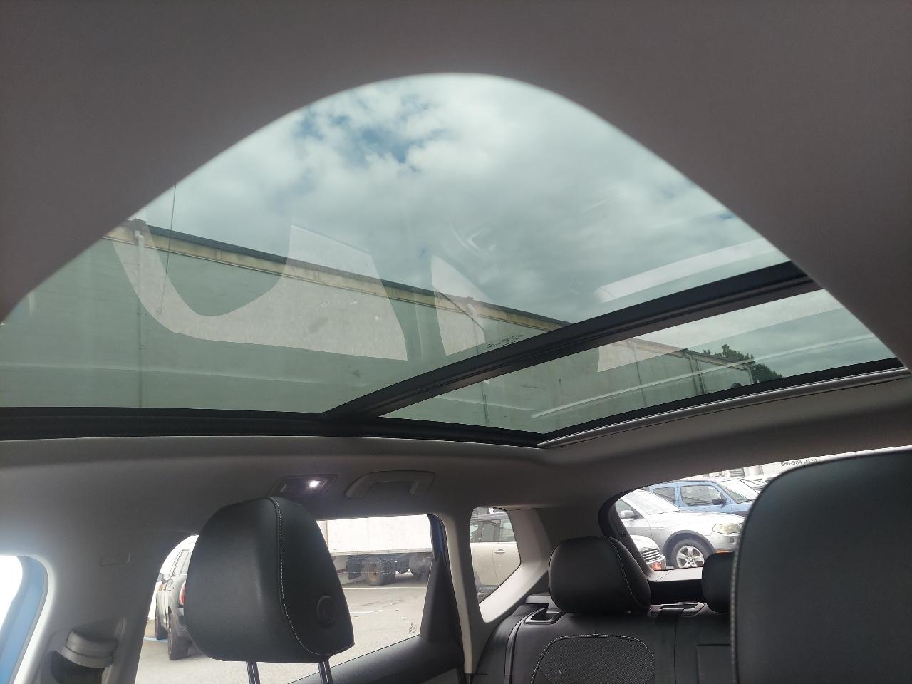 Volkswagen Taos SE 4MOTION *Ltd Avail* 2023