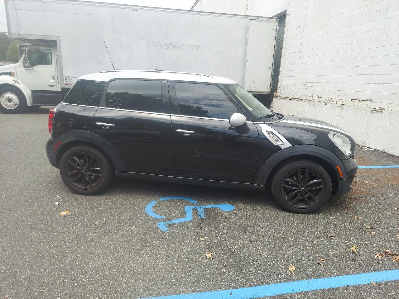 MINI Cooper Countryman FWD 4dr 2013