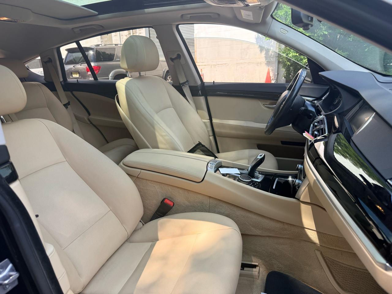 BMW 5 Series Gran Turismo 5dr 535i xDrive Gran Turismo AWD 2015