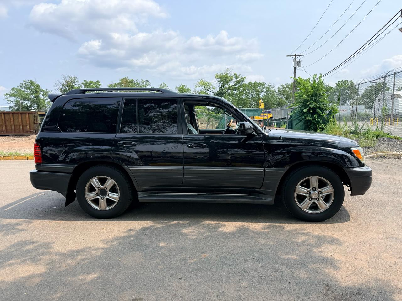 Lexus LX 470 4dr SUV 2006