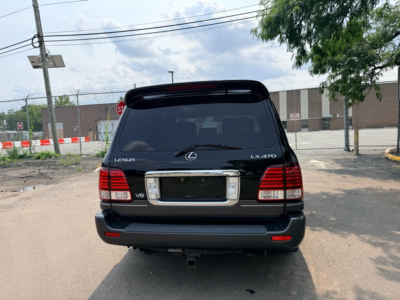Lexus LX 470 4dr SUV 2006