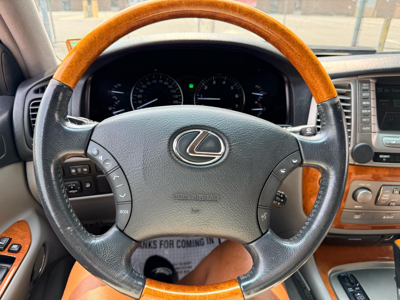 Lexus LX 470 4dr SUV 2006