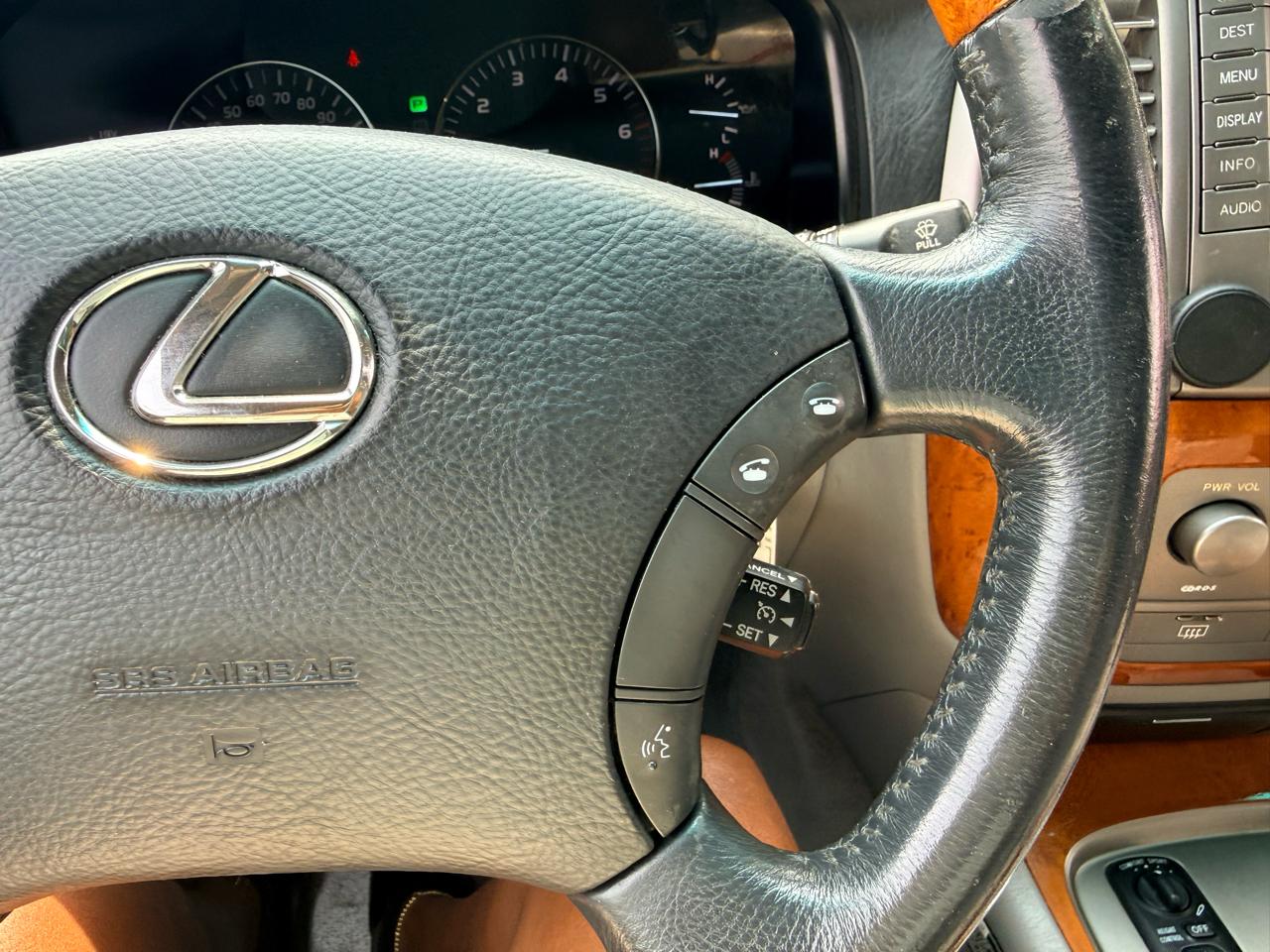 Lexus LX 470 4dr SUV 2006