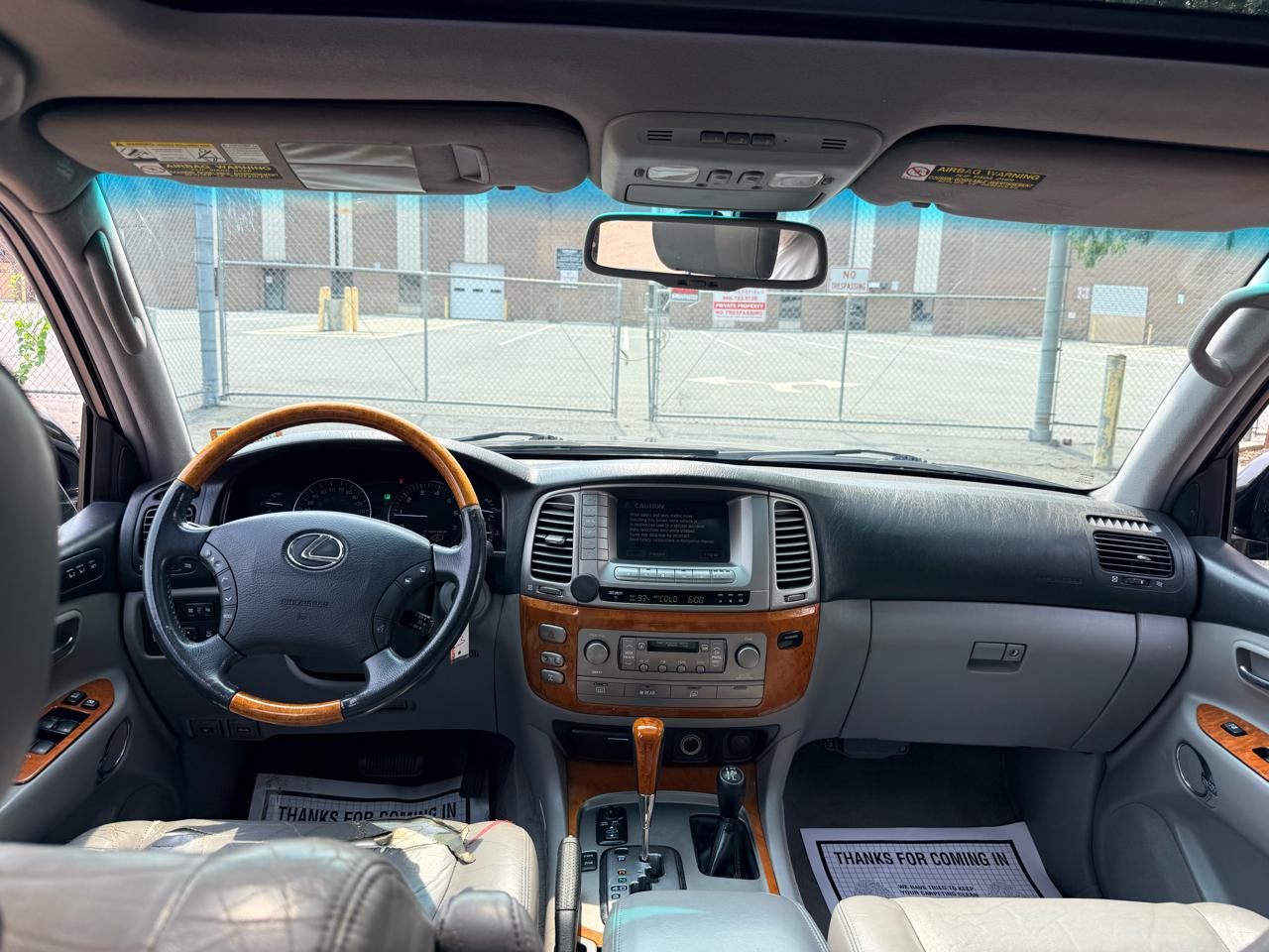 Lexus LX 470 4dr SUV 2006