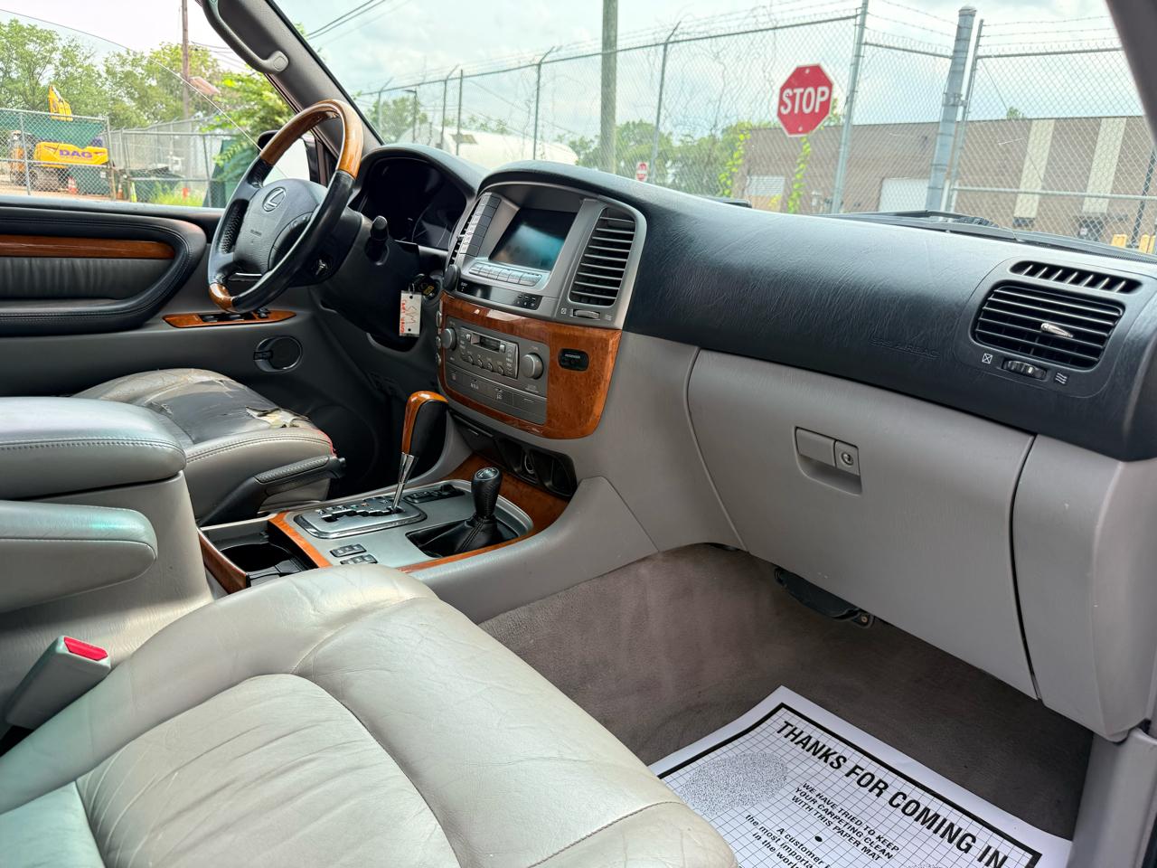 Lexus LX 470 4dr SUV 2006
