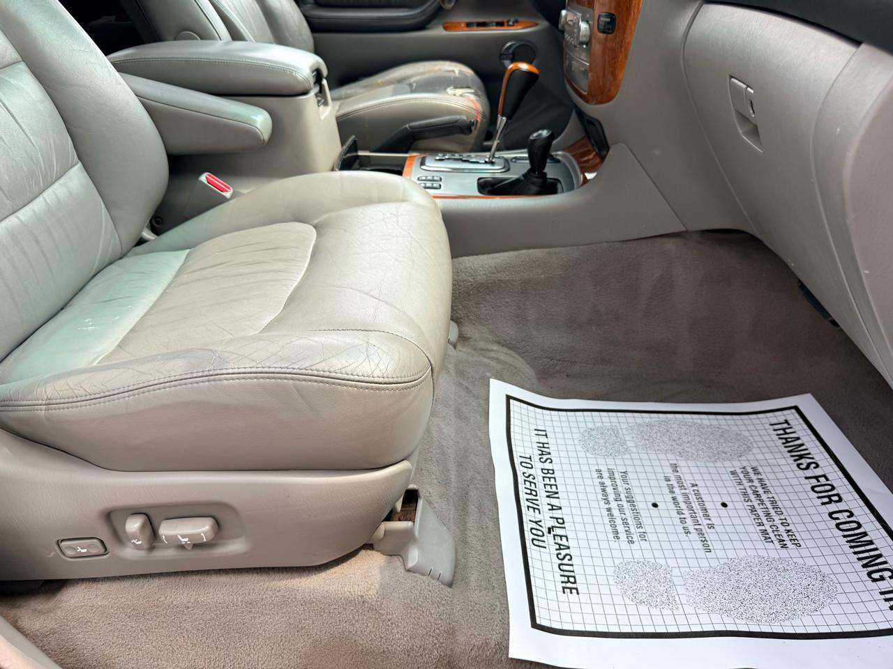 Lexus LX 470 4dr SUV 2006
