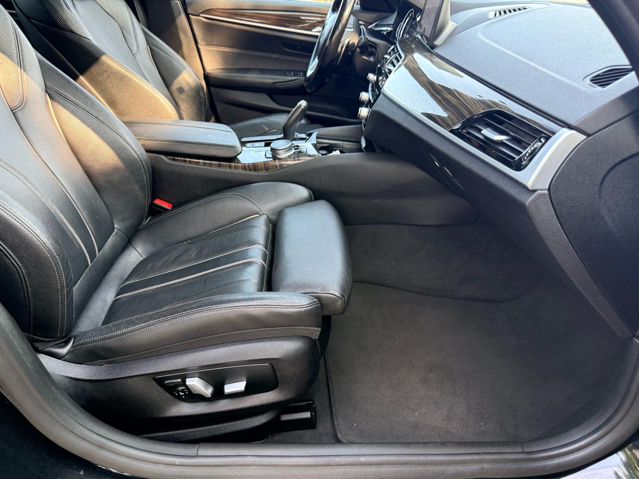 BMW 5 Series 530i xDrive Sedan 2018