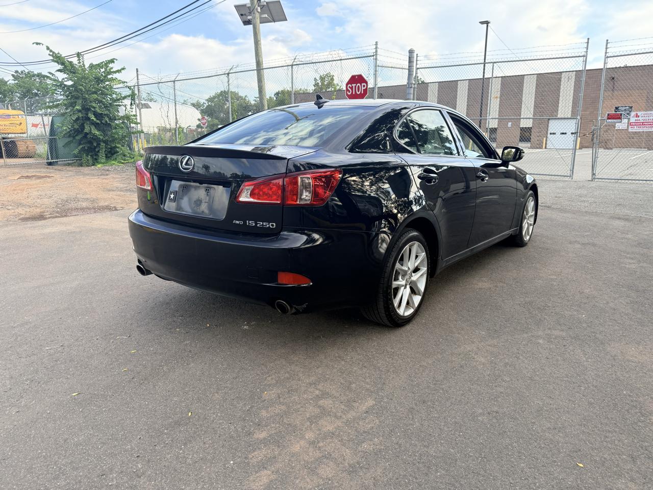 Lexus IS 250 4dr Sport Sdn Auto AWD 2011