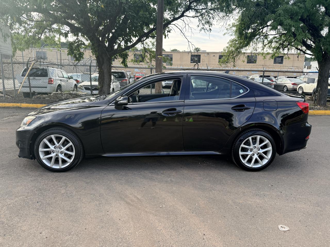 Lexus IS 250 4dr Sport Sdn Auto AWD 2011