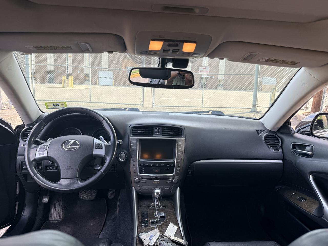Lexus IS 250 4dr Sport Sdn Auto AWD 2011