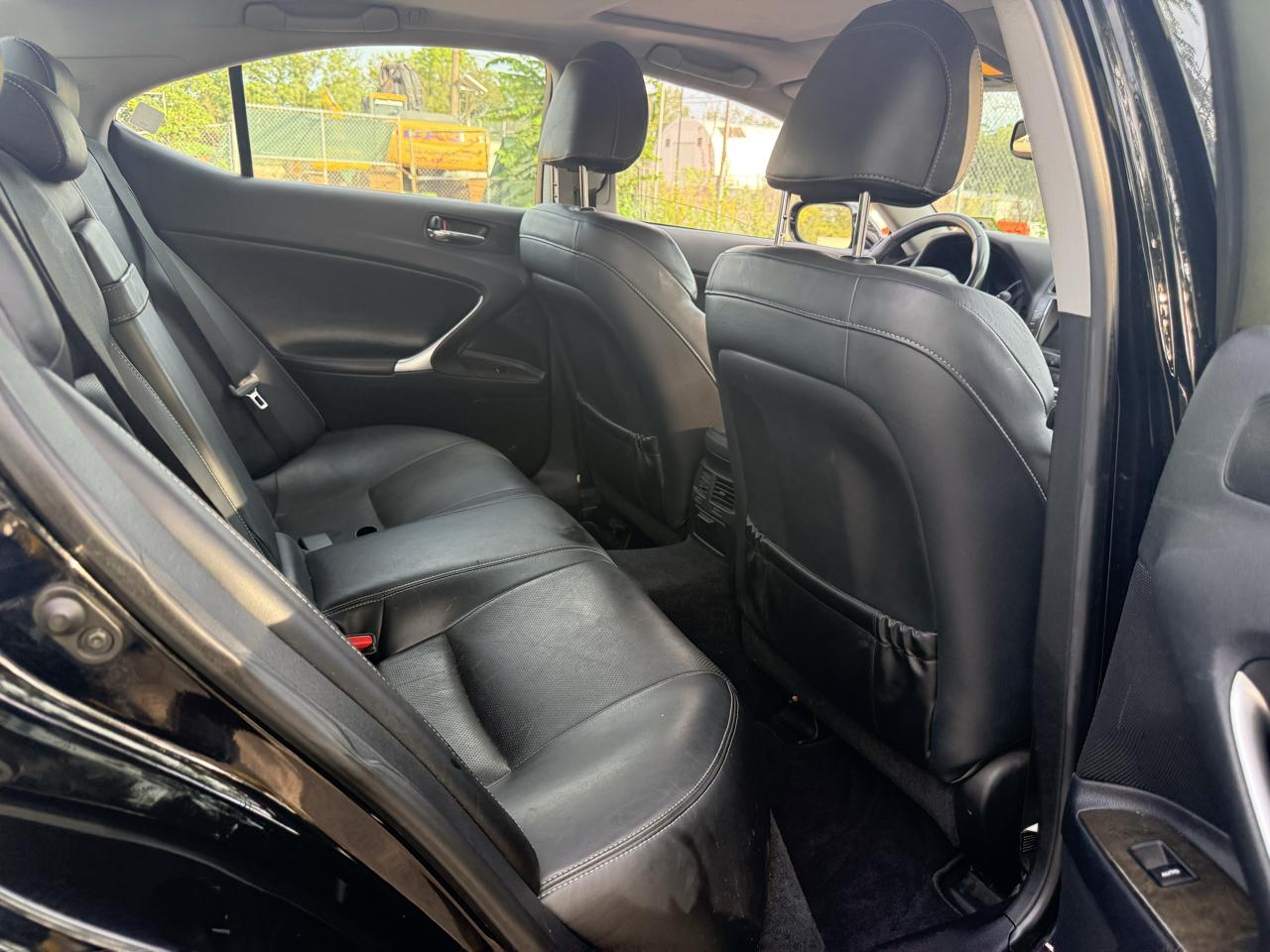 Lexus IS 250 4dr Sport Sdn Auto AWD 2011