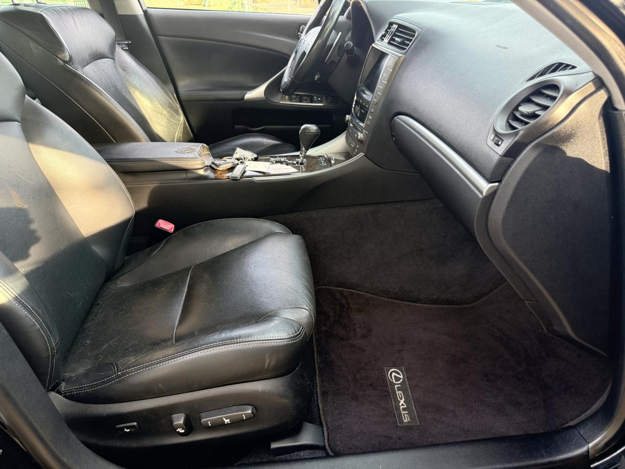 Lexus IS 250 4dr Sport Sdn Auto AWD 2011