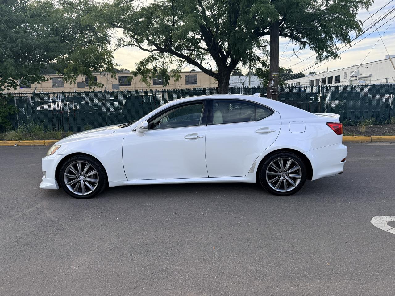 Lexus IS 250 4dr Sport Sdn Auto AWD 2010