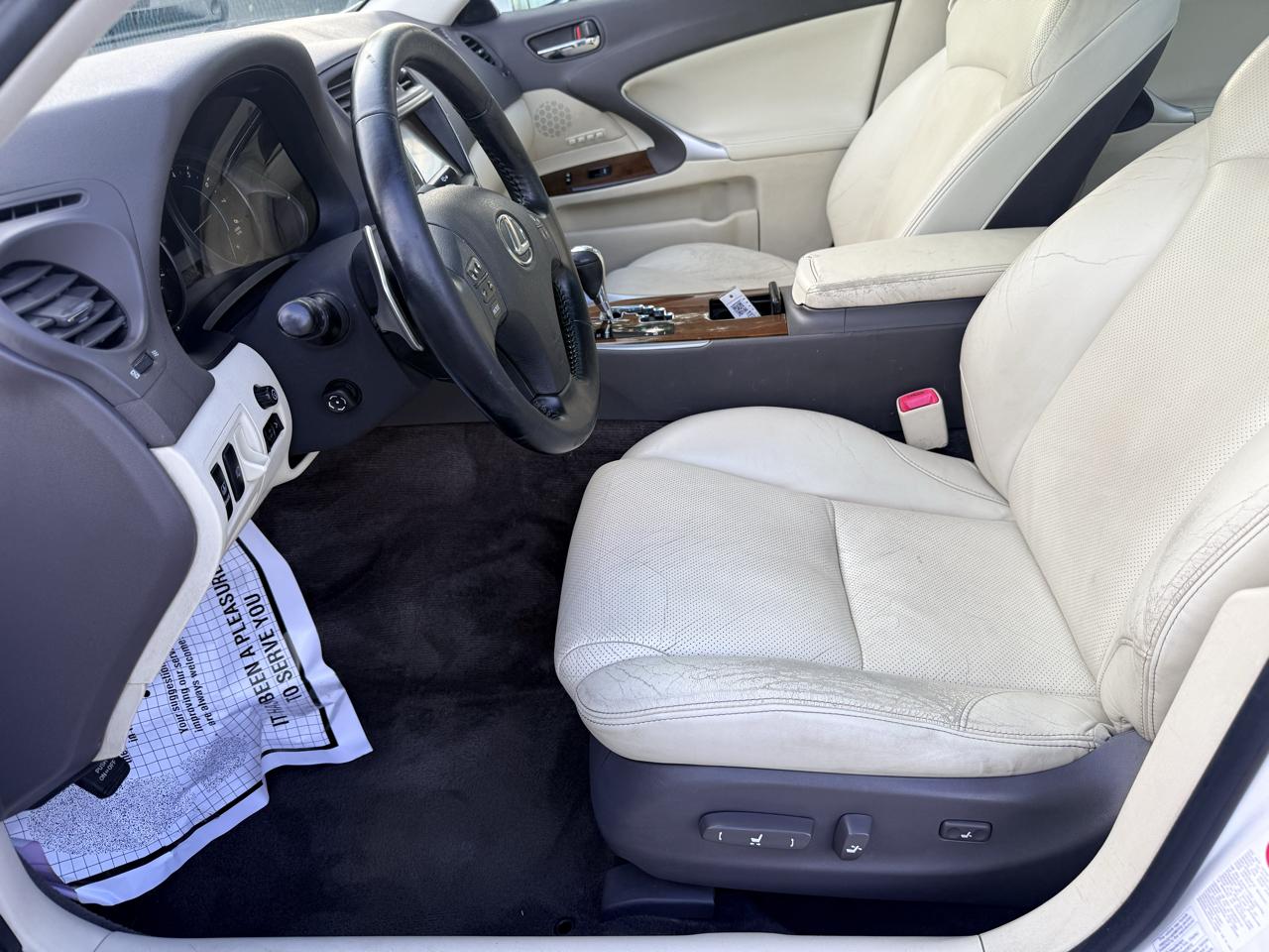 Lexus IS 250 4dr Sport Sdn Auto AWD 2010