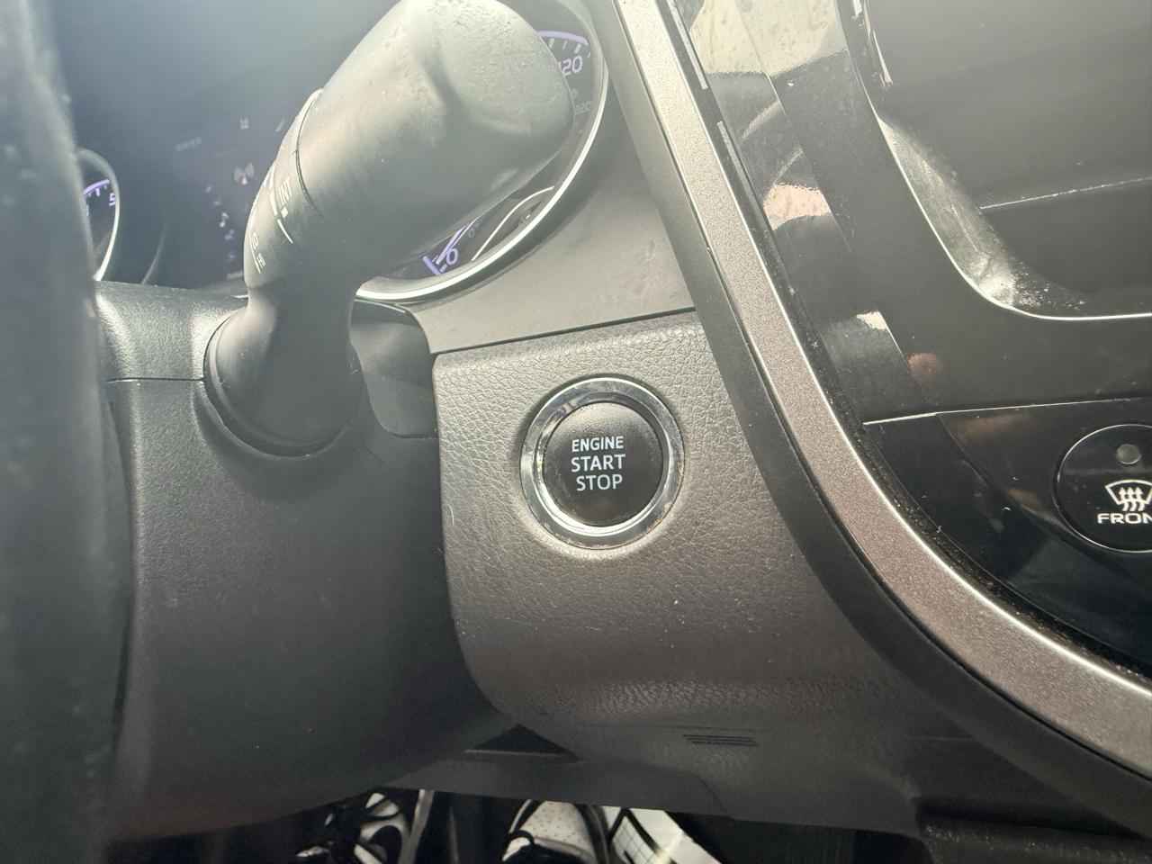 Toyota Camry XLE Auto (Natl) 2021
